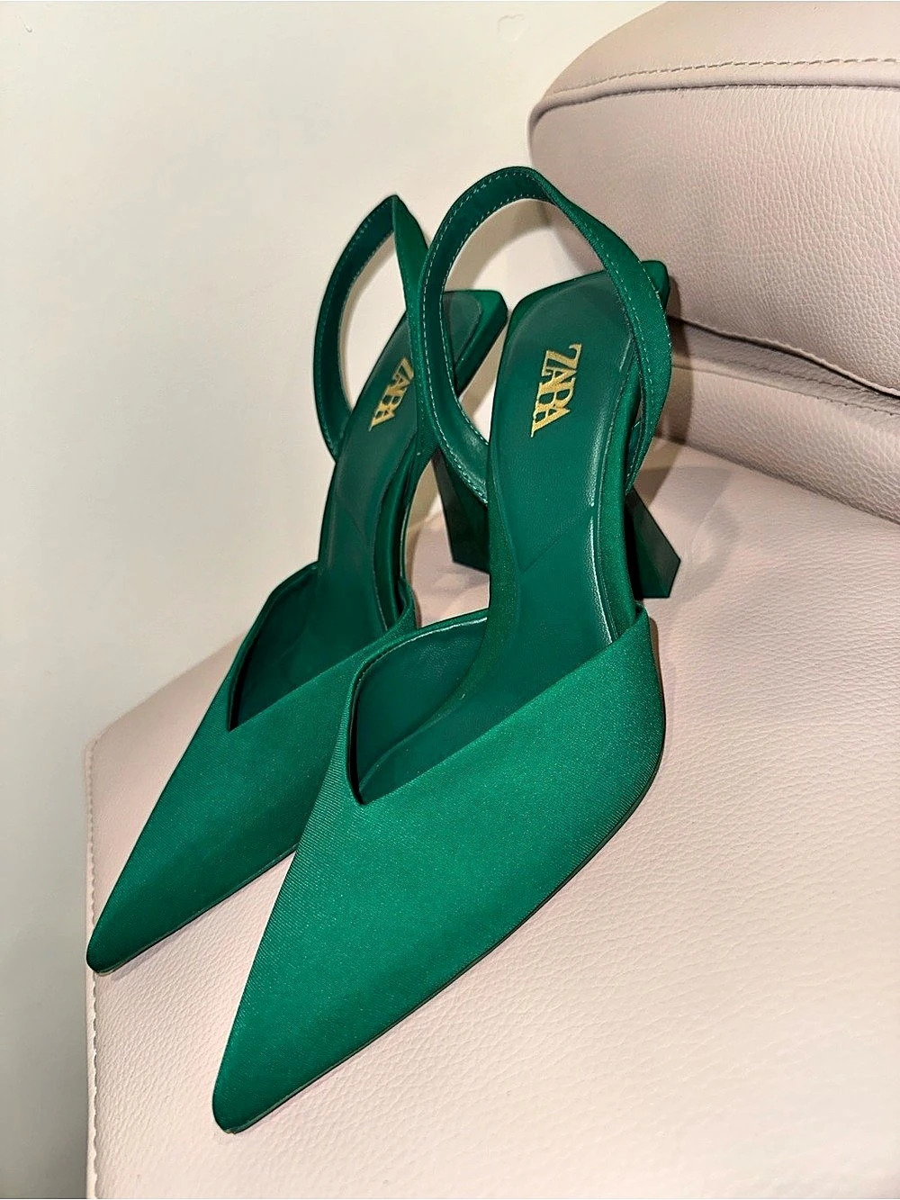 Zara Green Pointed Toe Slingback Heels EU 38, US 7.5